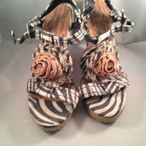 Reaction Kenneth Cole Wedge Shoes Sz 7 Like New